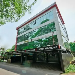  Hotel Chembil Rak Residency